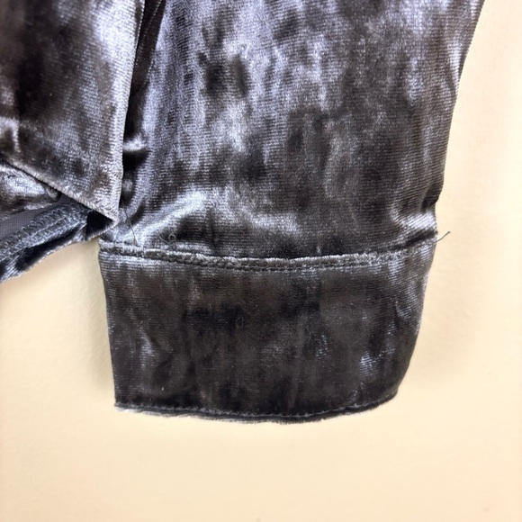 NWT OAT NY Contemporary Grey Velvet Western Style Cropped Snap Shirt Size M - Picture 8 of 15